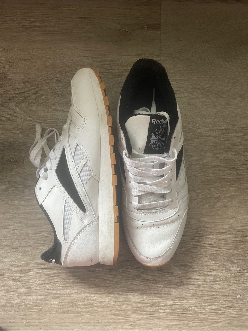 Reebok Men's White Black & Gum Classic Athletic Sneakers